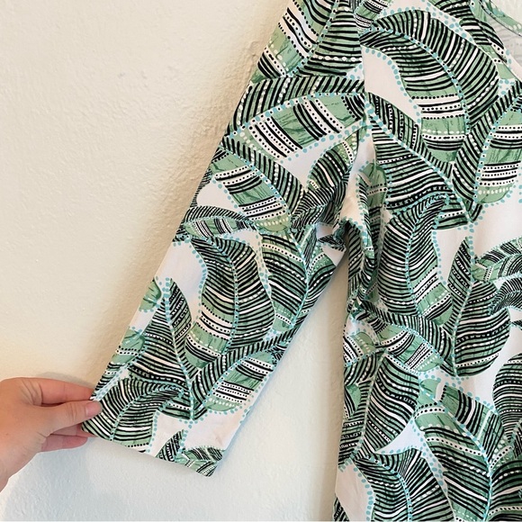 Persifor green and White Resort Sheath Dress with Scoop Neck - Picture 2 of 5